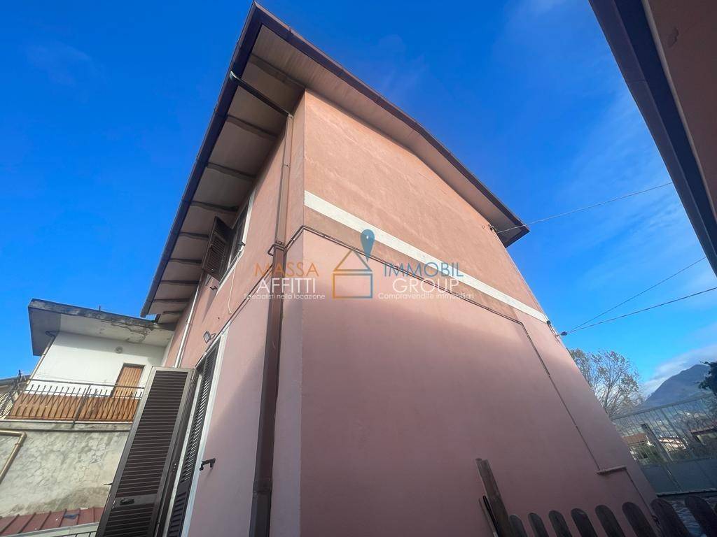 Villa a Schiera in vendita a Massa via Ricortola, 115