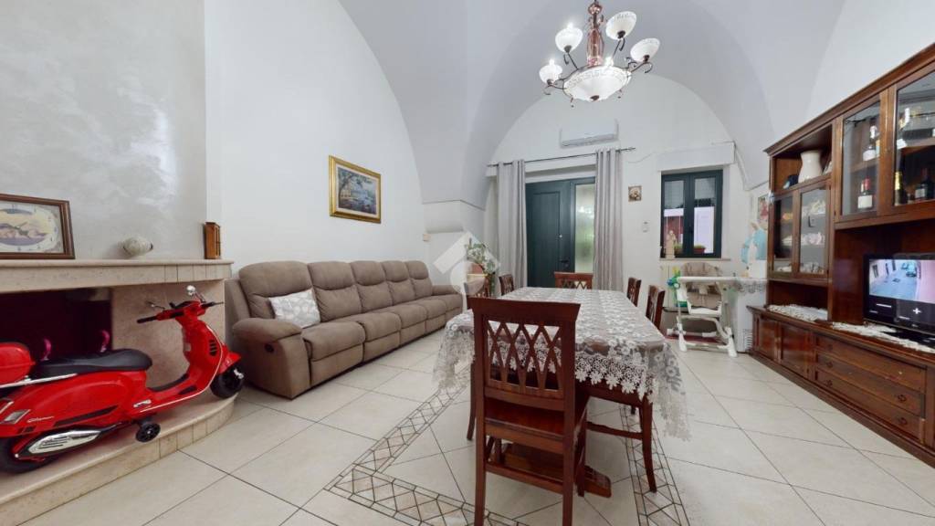 Casa Indipendente in vendita a Francavilla Fontana via trappeto salerno, 7