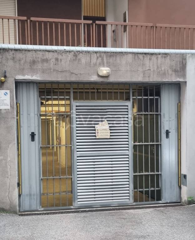 Garage in vendita a Verona via Giuseppe Cesare Abba