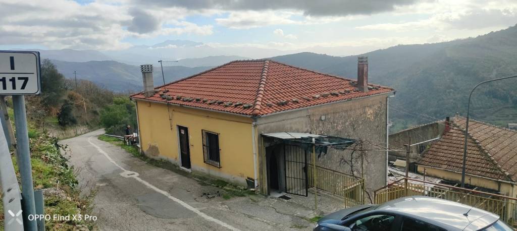 Casa Indipendente in vendita a Rutino via Roma