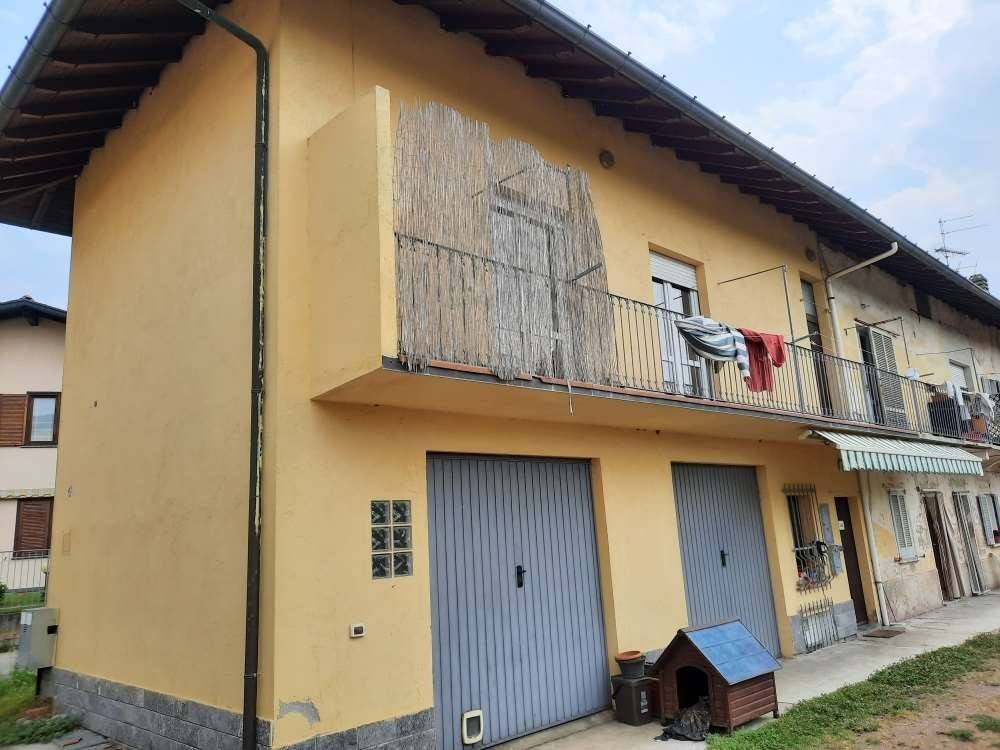 Casa Indipendente in vendita a Sesto Calende via alla piana