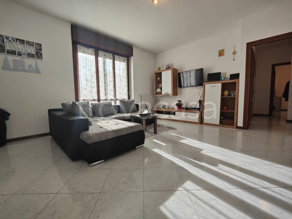 Appartamento in vendita a San Rocco al Porto via Dante Alighieri, 22