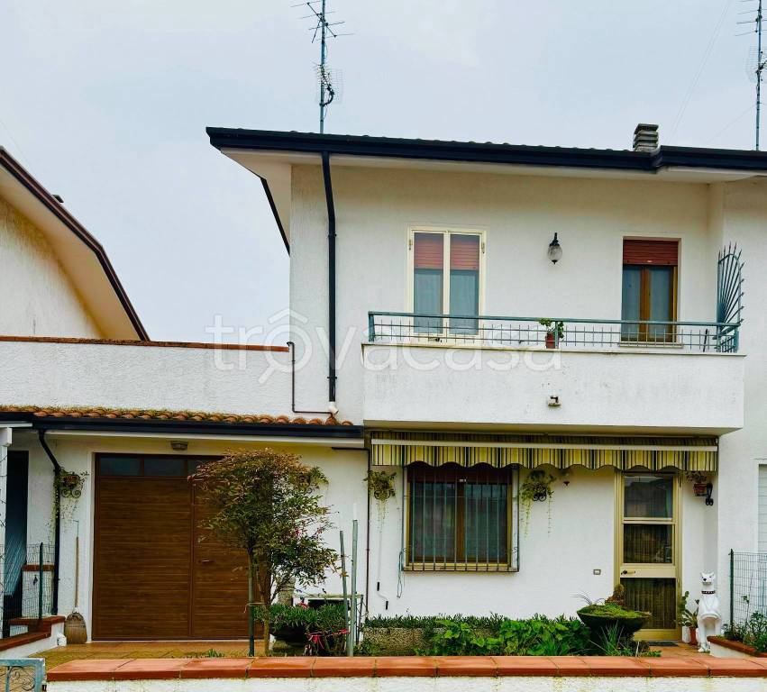 Villa a Schiera in in vendita da privato a Fiscaglia via del Lavoro, 40