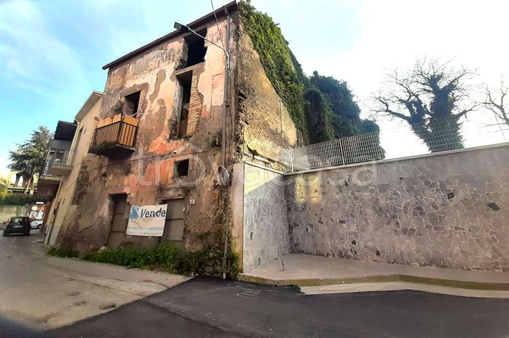Casa Indipendente in vendita a Somma Vesuviana via santa croce snc