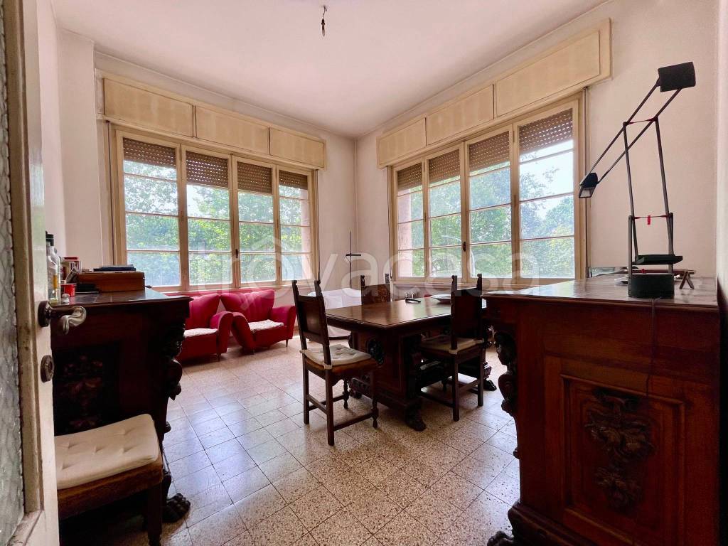 Appartamento in vendita a Roma via Cristoforo Colombo, 348