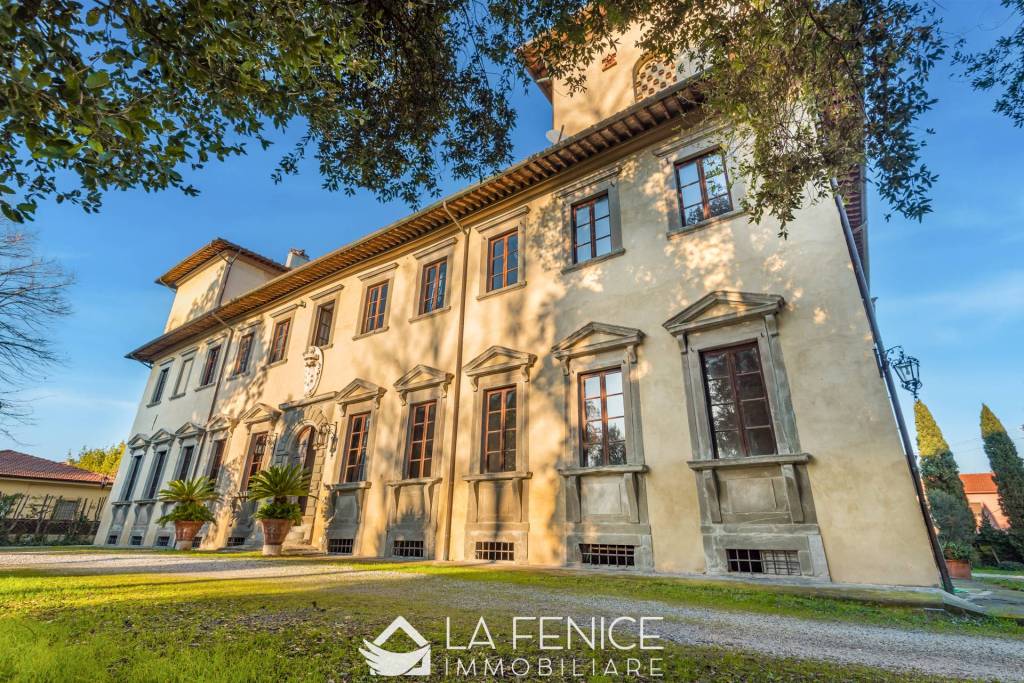 Villa in vendita a San Giuliano Terme via Camillo Benso di Cavour, 35A