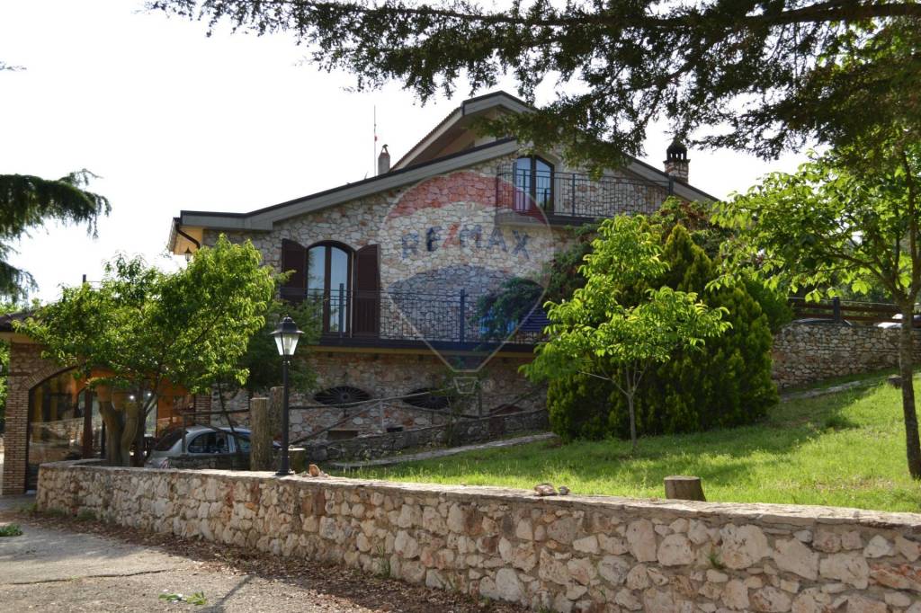 Villa in vendita a San Giovanni Rotondo contrada passaturo, snc