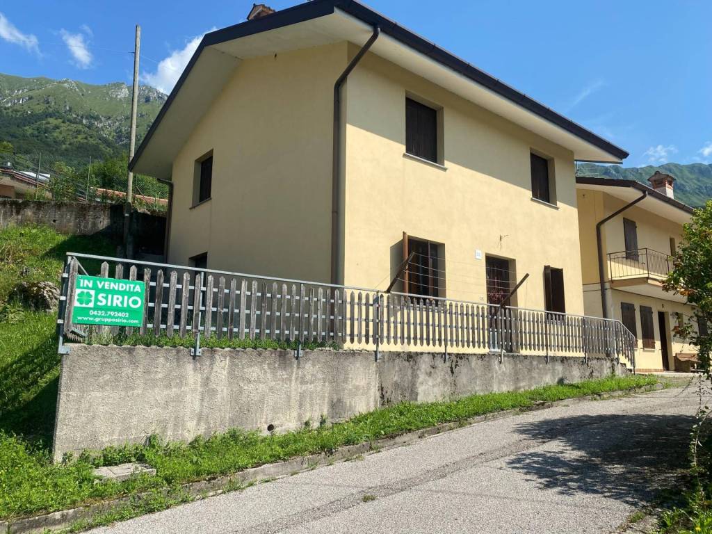 Villa in vendita a Taipana borgo di Sotto, 50