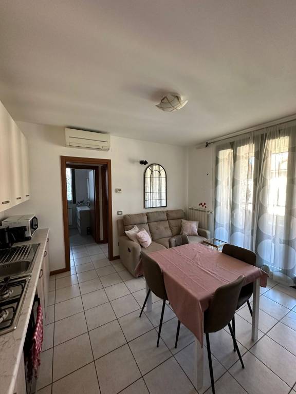 Appartamento in in vendita da privato a Lomagna via Isonzo, 8