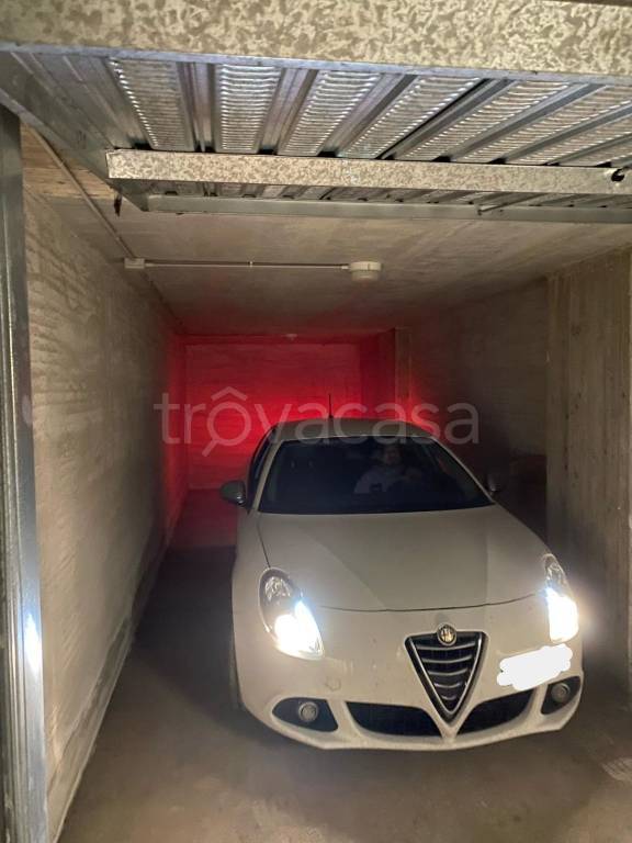 Garage in affitto a Perugia via Bellocchio, 26