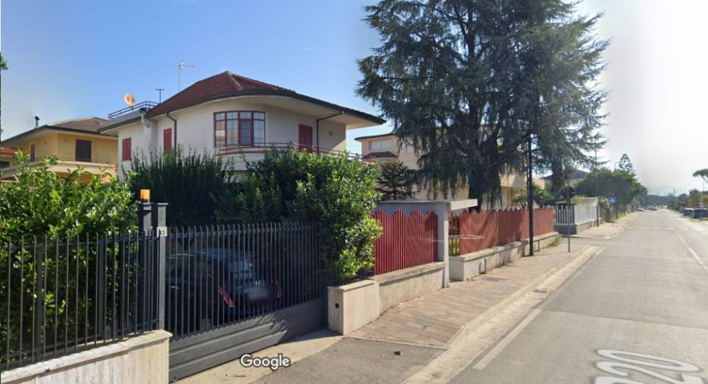 Villa in vendita a San Tammaro viale Ferdinando di Borbone, 24