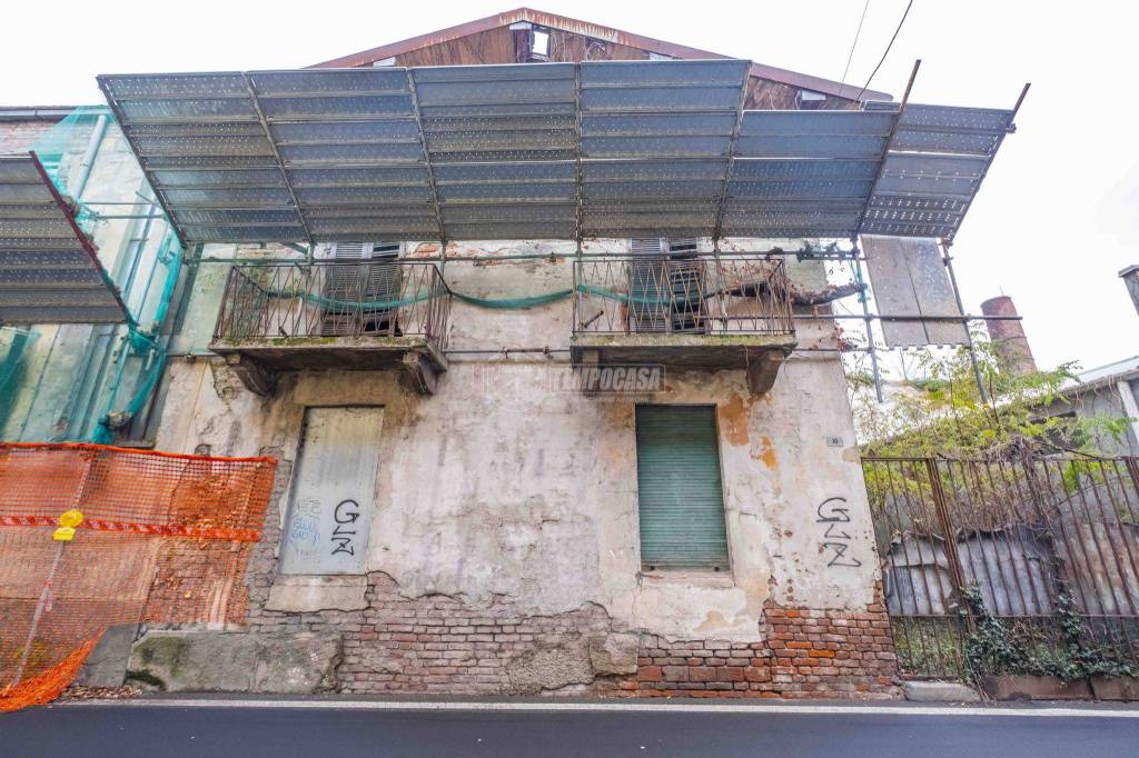 Appartamento in vendita a Galliate via Giuseppe Garibaldi