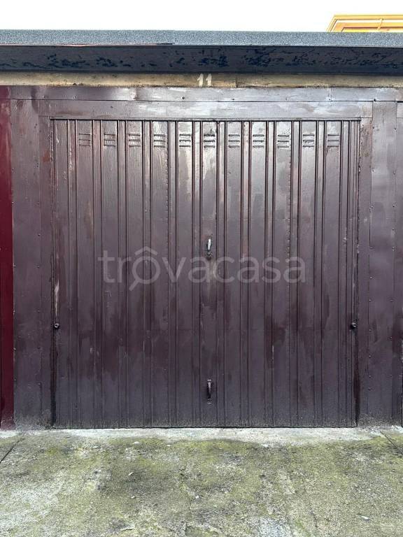 Garage in vendita a Varedo via Francesco Crispi, 36