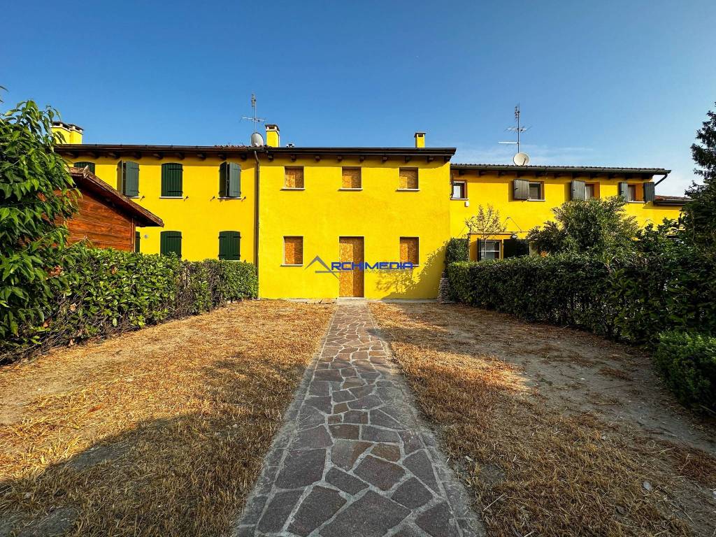 Villa a Schiera in vendita a Padova lungargine Brusegana