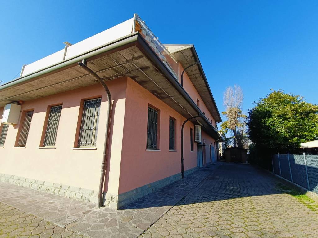 Villa Bifamiliare in vendita a Forlì