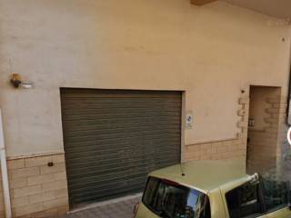 Garage in affitto a reggio di calabria via reggio campi tronco 2, 86