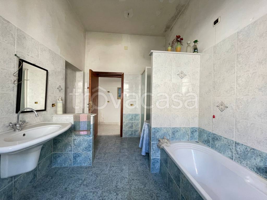 Appartamento in vendita a Pescara via De Meis