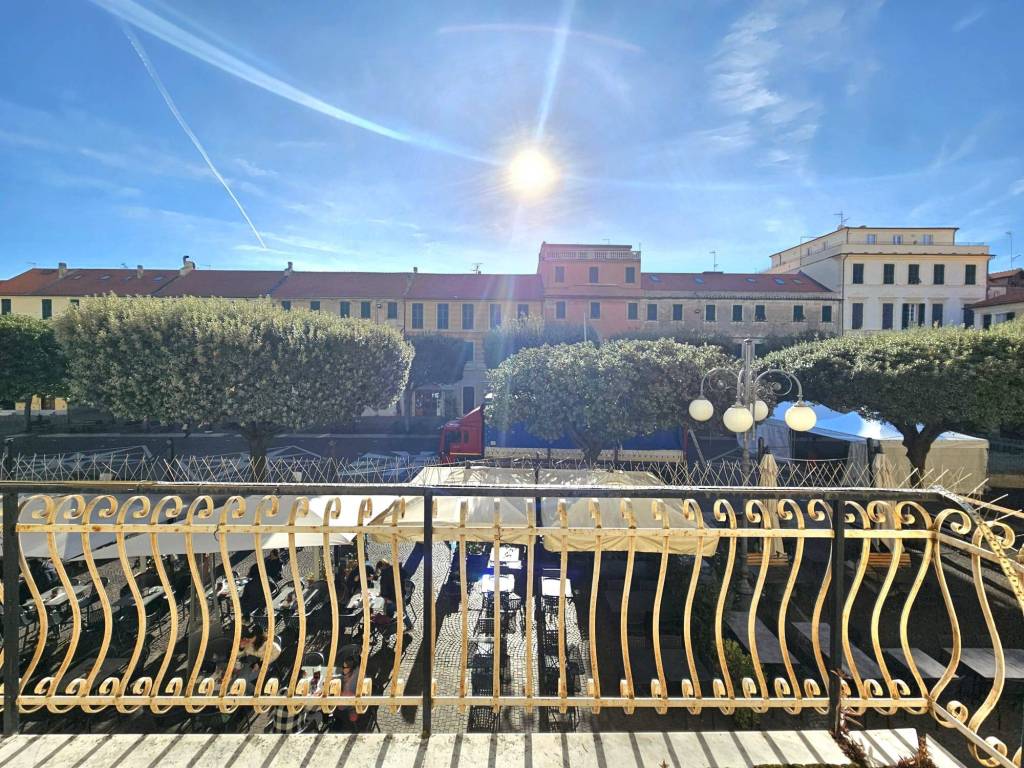 Appartamento in vendita a Pietra Ligure piazza San Nicolò