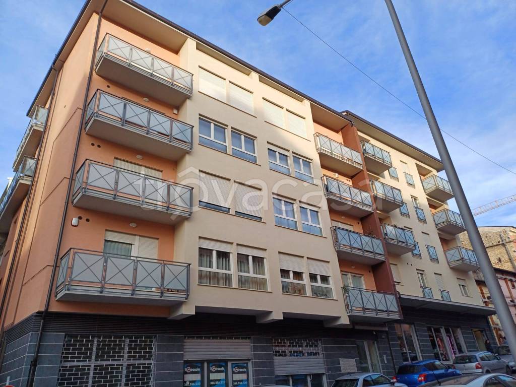 Appartamento in vendita a L'Aquila via Sallustio, 33