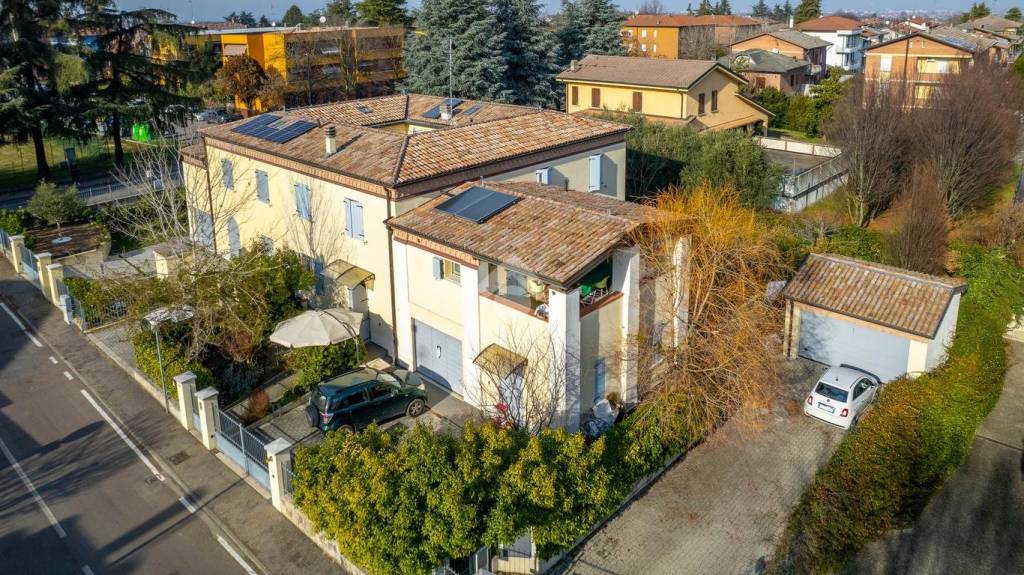 Villa a Schiera in vendita ad Albinea via Giuseppe Di Vittorio
