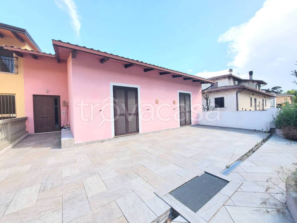 Villa Bifamiliare in vendita a Perugia via Ottaviano Nelli, 10