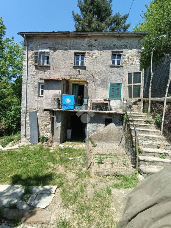 Casa Indipendente in vendita a Torriglia località Donderi, 9