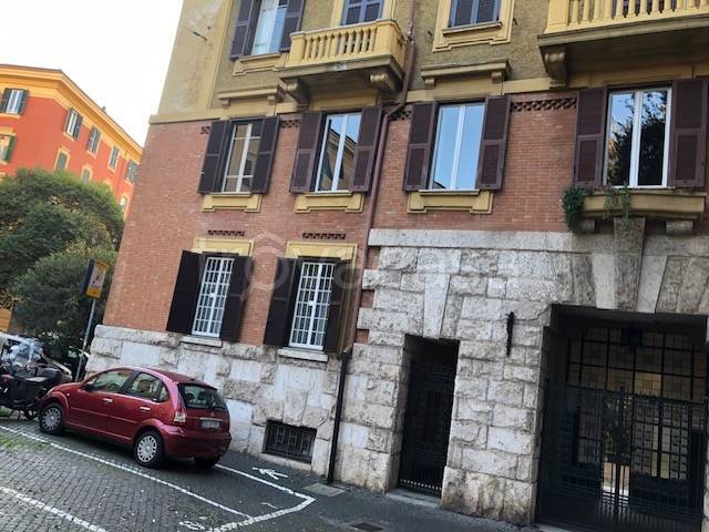 Appartamento in vendita a Roma piazza dei Martiri di Belfiore, 4