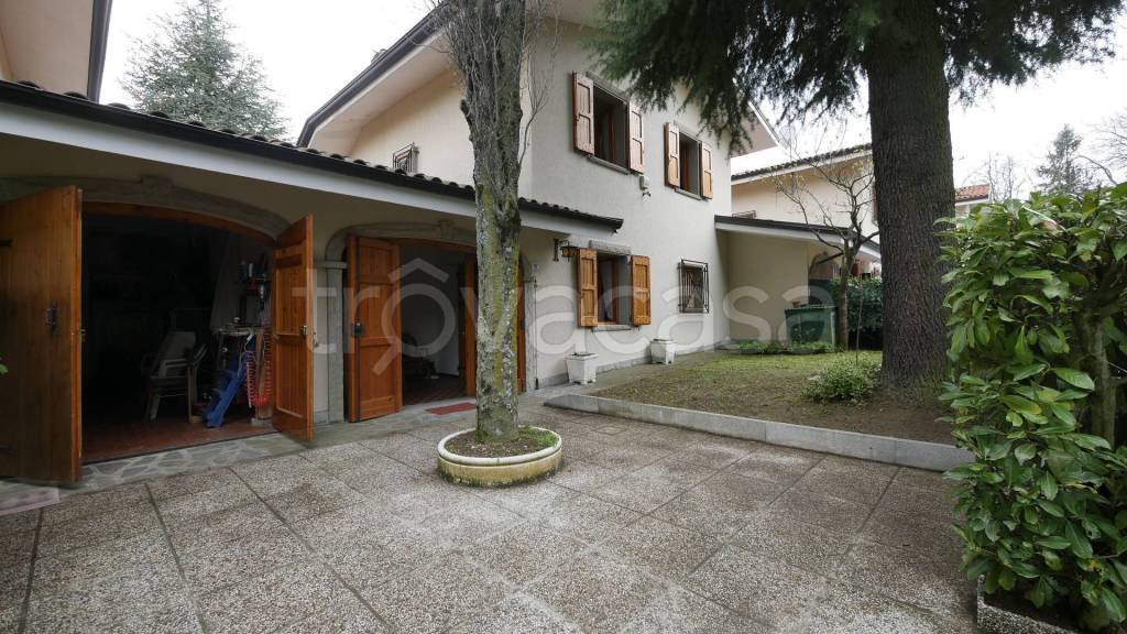 Villa a Schiera in vendita a Serramazzoni via Faeto