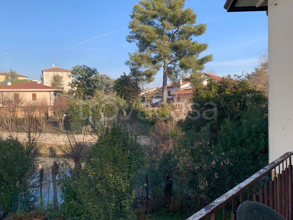 Villa in vendita a Treviso via Botteniga