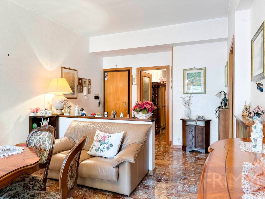 Appartamento in vendita a Pomezia via Roma, 165