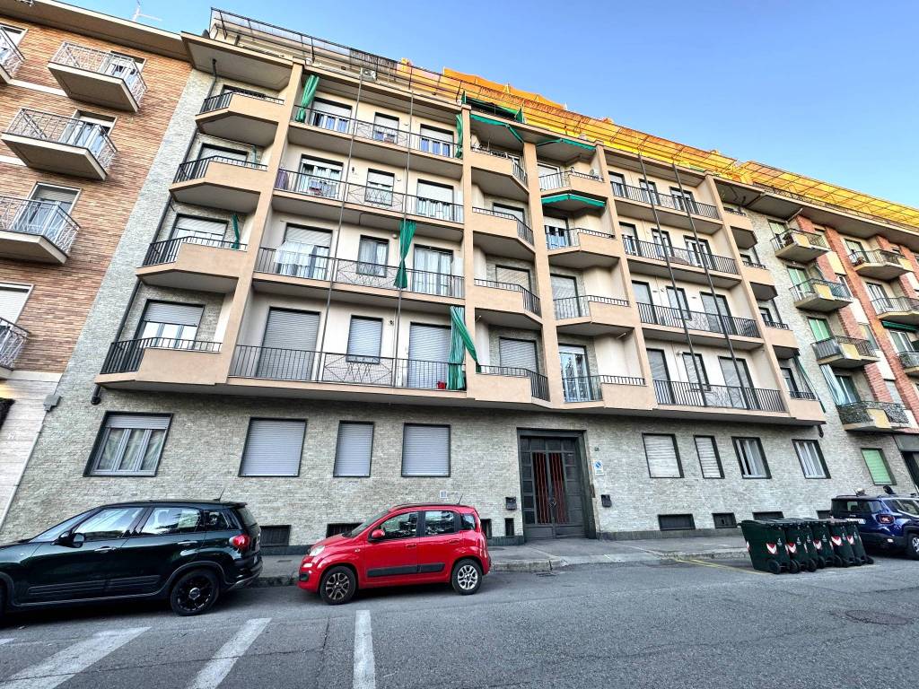 Appartamento in vendita a Torino via Moretta, 68