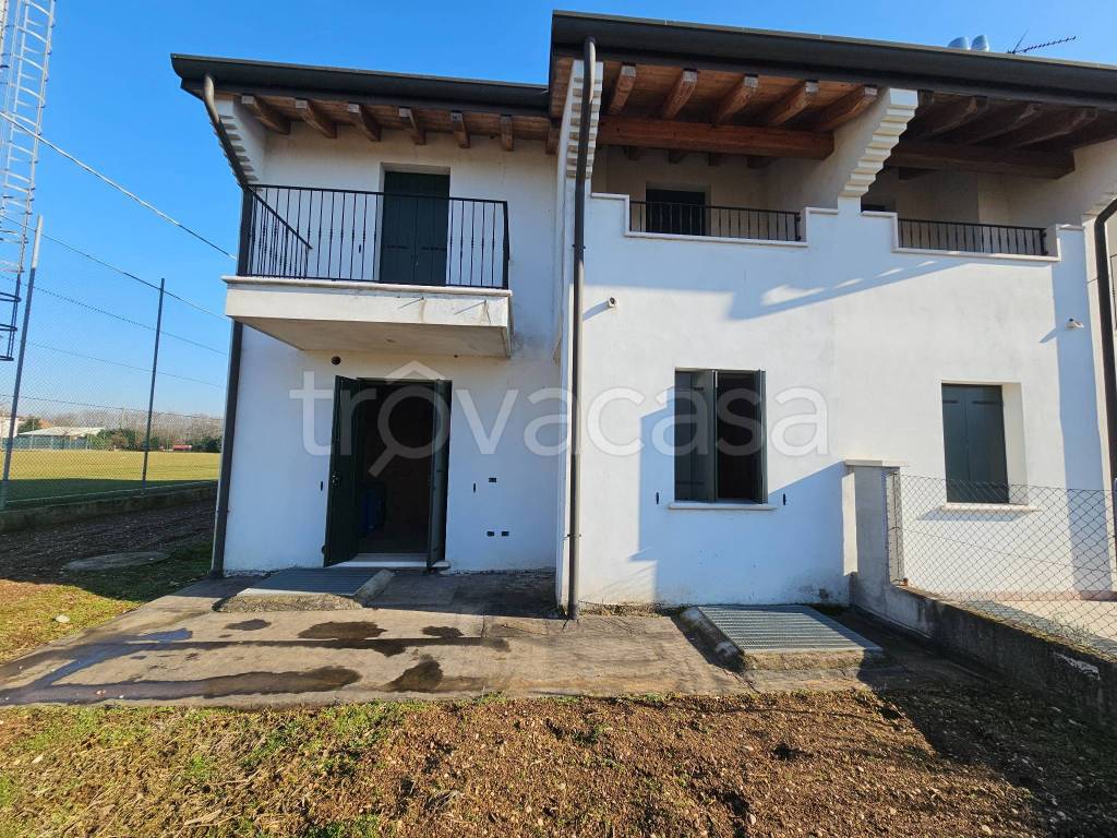 Villa Bifamiliare in vendita a Istrana via Castellana, 41
