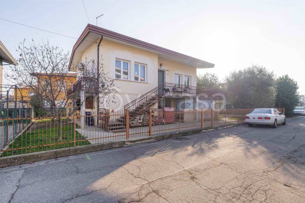 Villa in vendita a Montegrotto Terme via configliacchi, 9