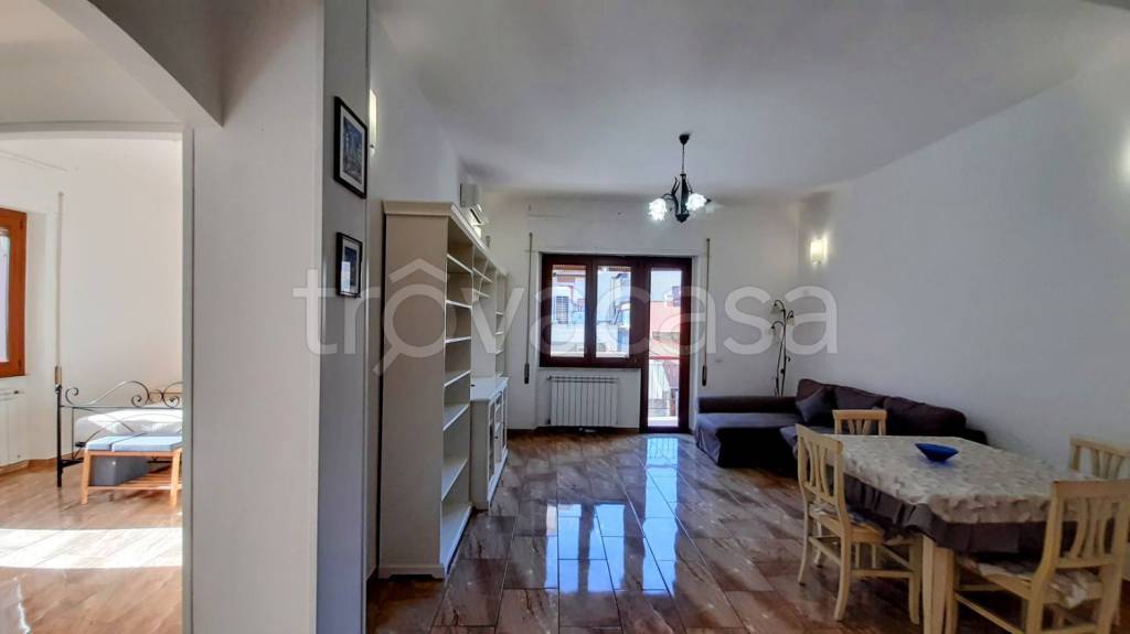 Appartamento in vendita a Ladispoli via Livorno, 51