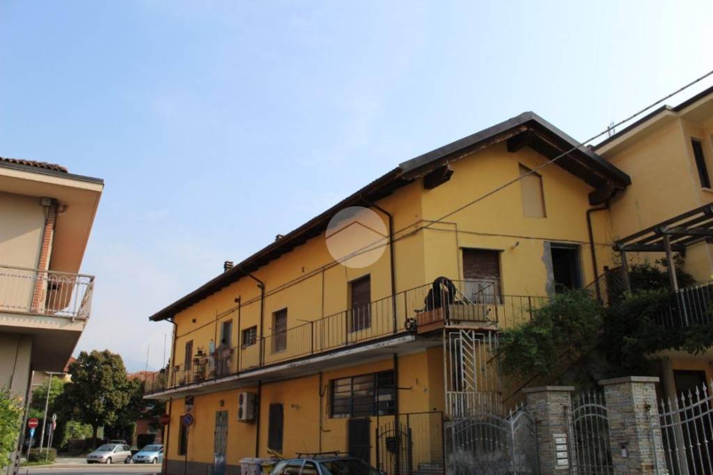 Appartamento in vendita a Sant'Ambrogio di Torino via del Rio, 1