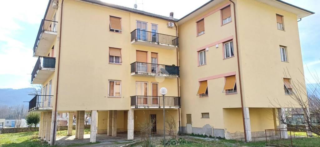 Appartamento in vendita a Busalla via Giacinto Macciò