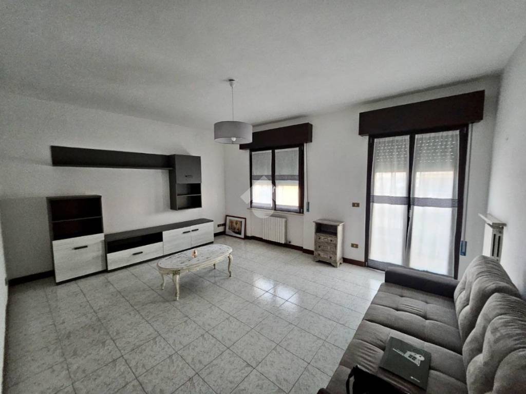 Appartamento in vendita a San Giovanni Lupatoto via c. Battisti