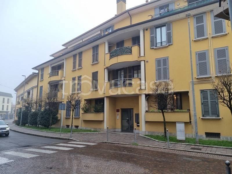 Appartamento in vendita a Parabiago via Brisa, 32