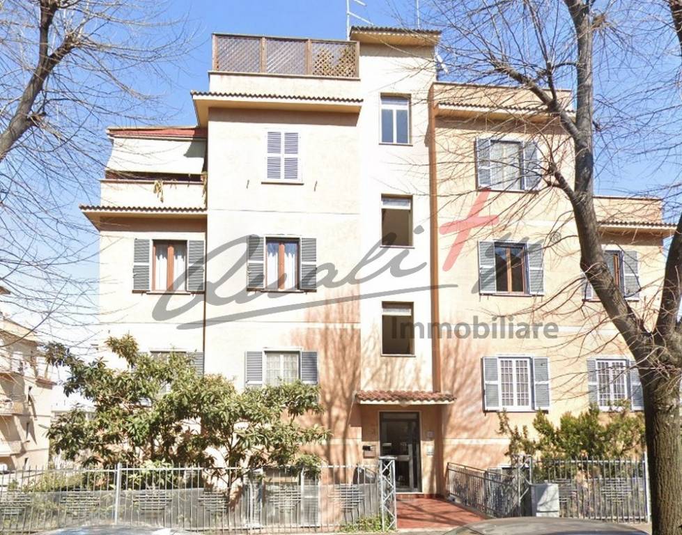 Appartamento in vendita a Roma via Francesco Pallavicini, 41