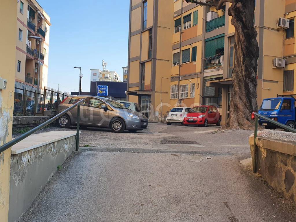 Appartamento in vendita a Napoli viale Cavalleggeri d'Aosta