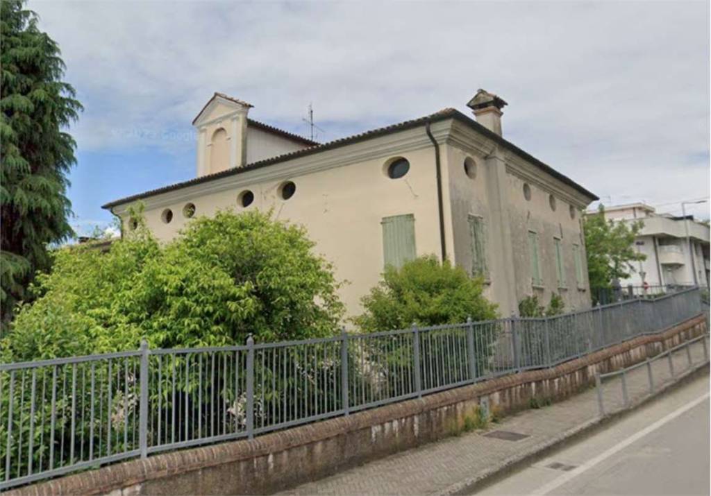 Villa in vendita a Montebelluna via Cicognara
