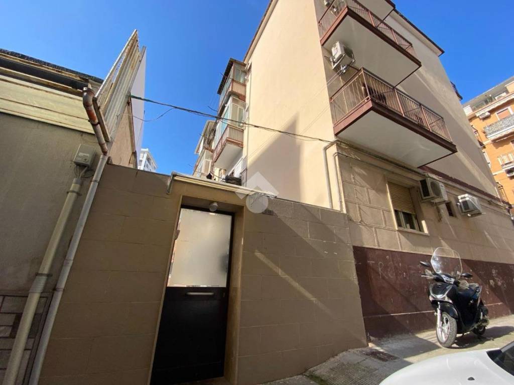 Appartamento in vendita a Bari via Benedetto Lorusso, 240