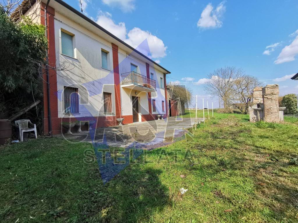 Villa in vendita a Bondeno via Argine Lupo, 327