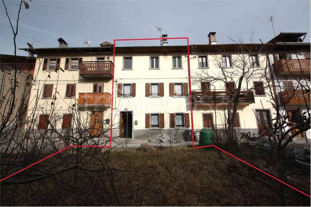 Casa Indipendente in vendita a Vigo di Cadore via Piane