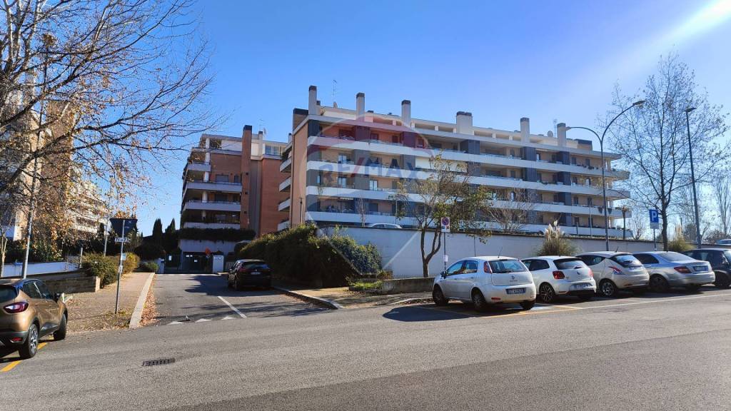 Appartamento in vendita a Roma via Monte Grimano, 73