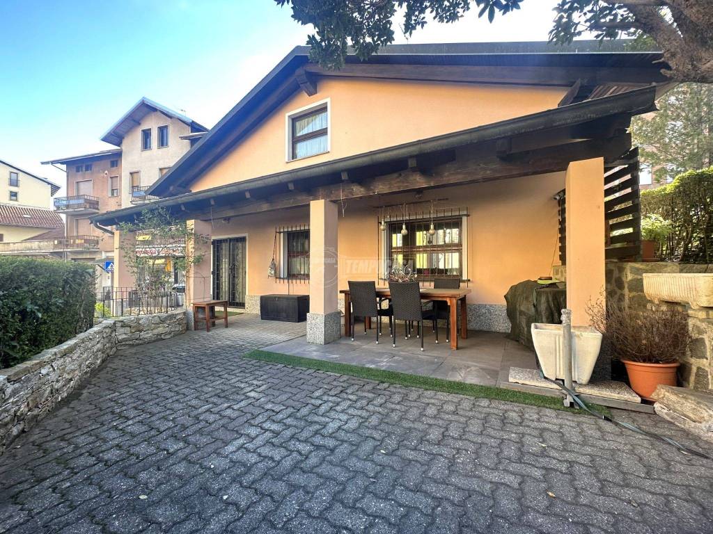 Villa in vendita a Valdilana via Giuseppe Mazzini