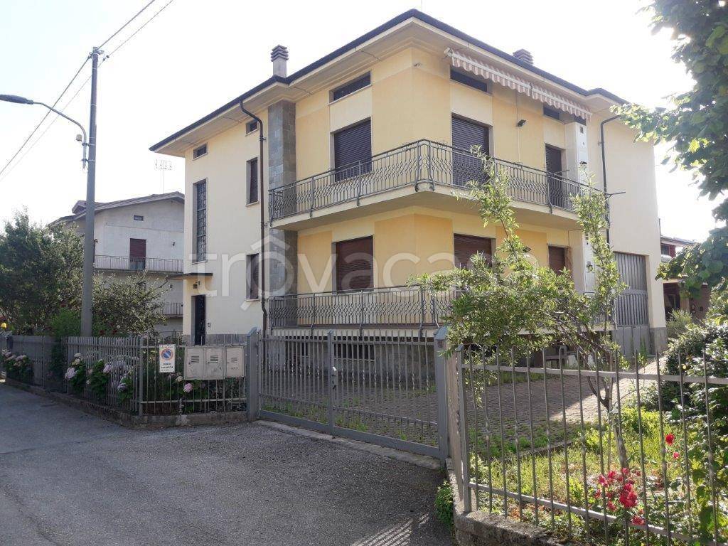 Casa Indipendente in vendita a Borgo San Dalmazzo via monviso, 6