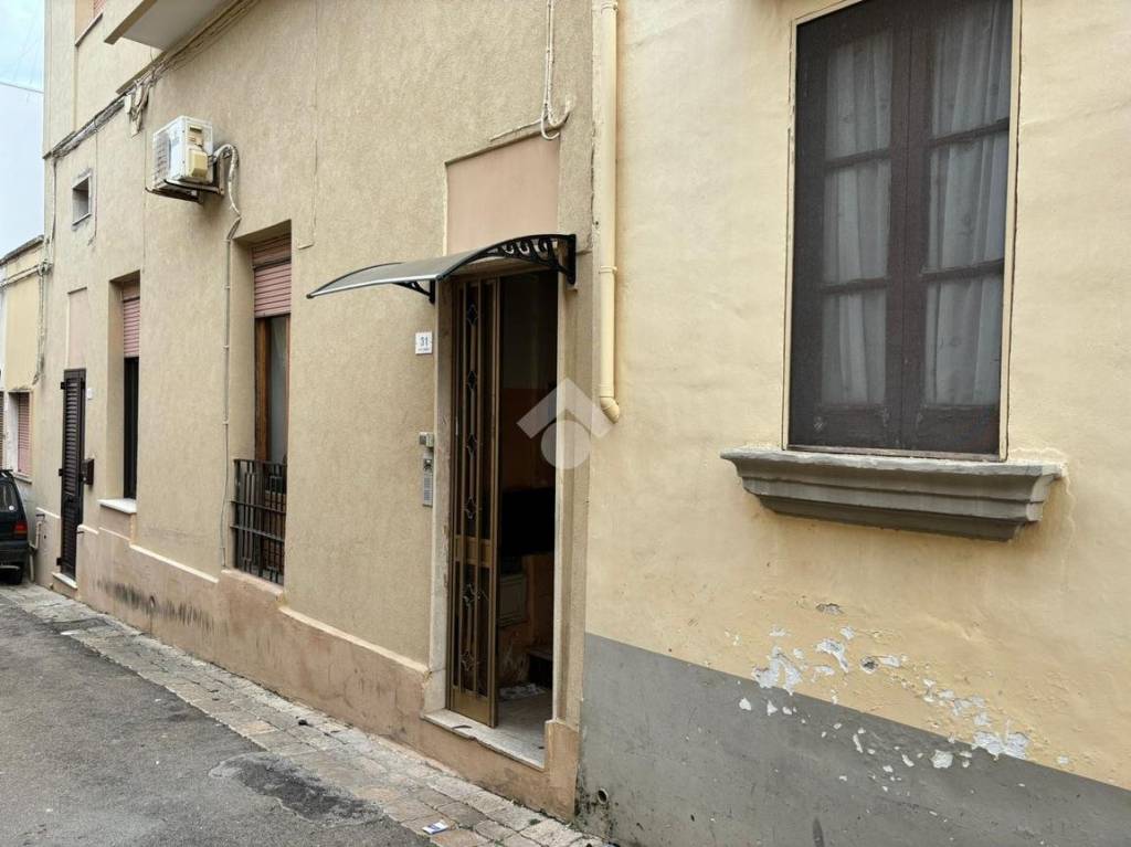 Appartamento in vendita ad Alezio via Benedetto Cairoli, 21