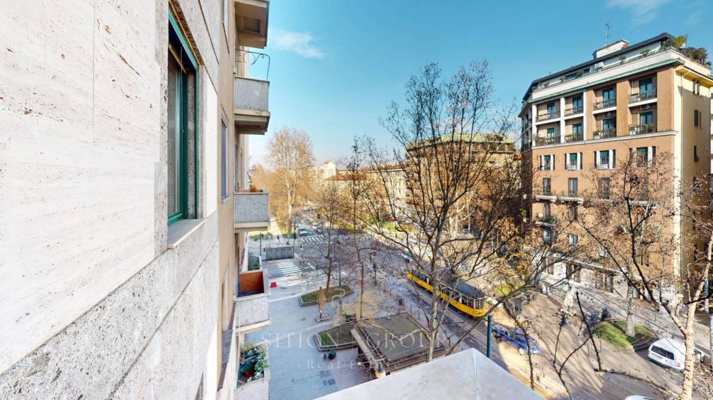 Appartamento in vendita a Milano corso Sempione, 11