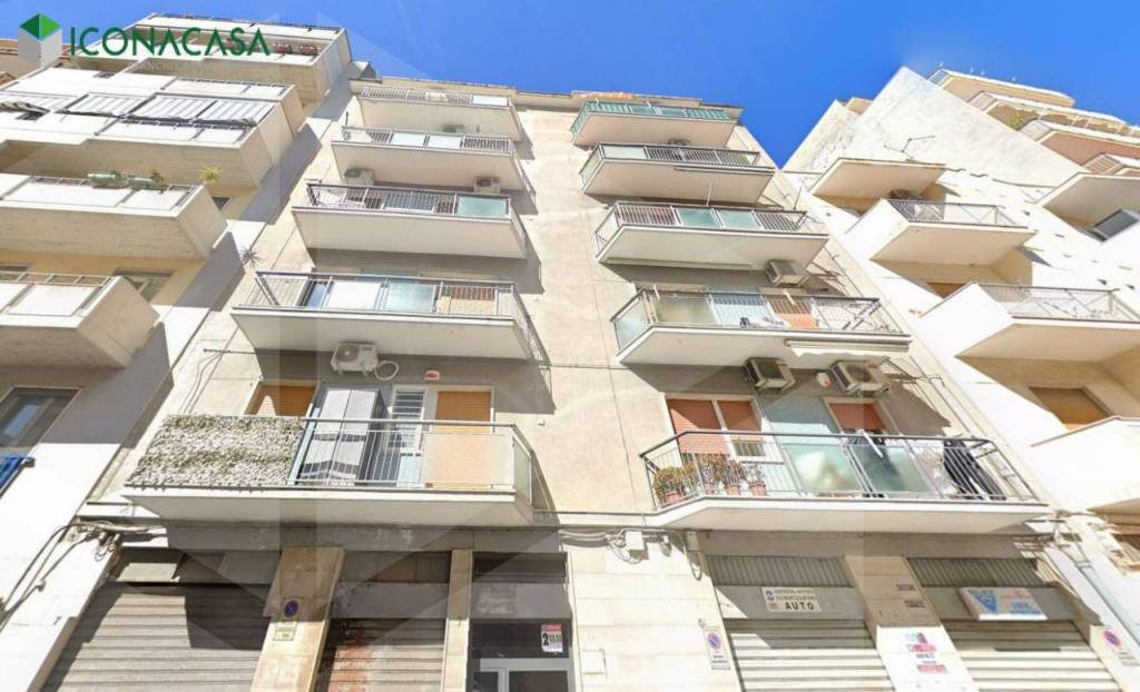 Appartamento in vendita a Bari via Davide Lopez